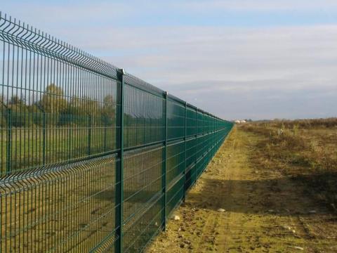 3D plotové panely v zelenej farbe
